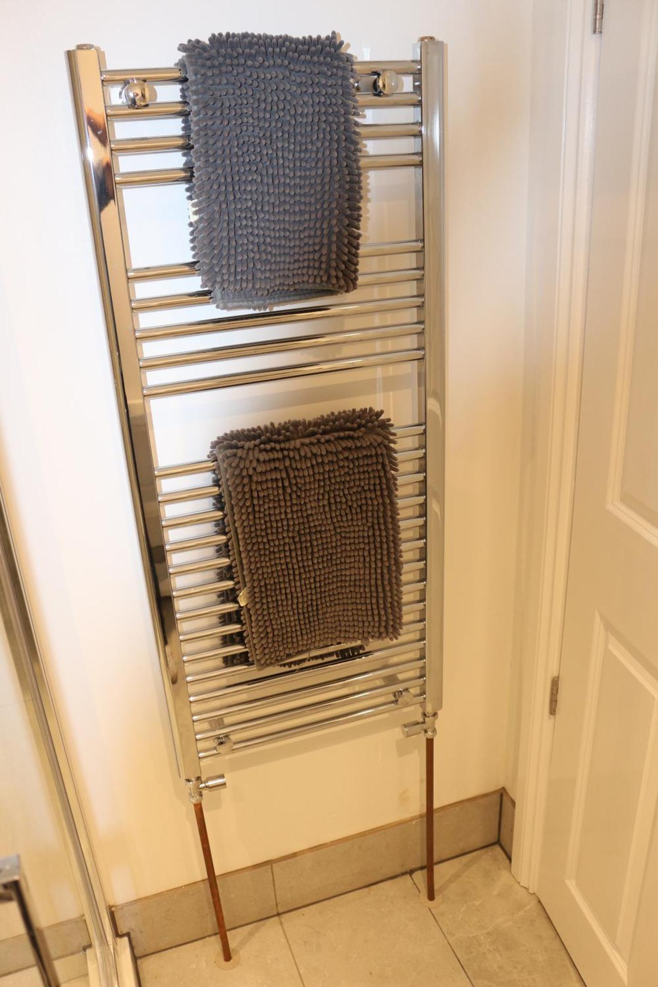 Self Contained, Double Bed Studio, Private Kitchen, Private Bath, Walking Distance To Harry Potter 沃特福德 外观 照片