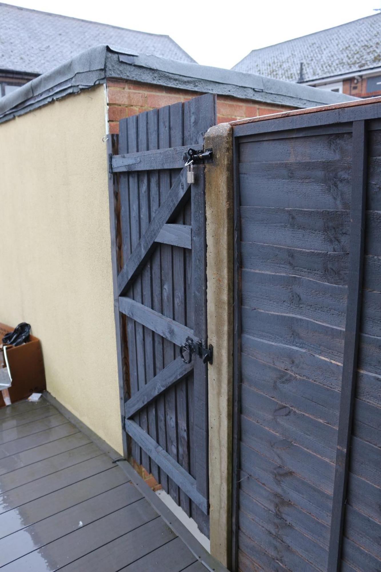 Self Contained, Double Bed Studio, Private Kitchen, Private Bath, Walking Distance To Harry Potter 沃特福德 外观 照片